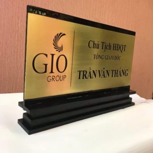 Biển đế gỗ mặt Inox in UV